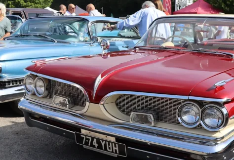 brooklands-museum-surrey-mopar-cars-campbell-carpark[1]